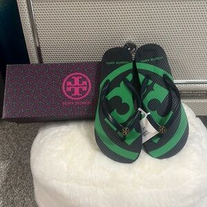 Brand new Tory Burch Flip Flop Sandals size 5